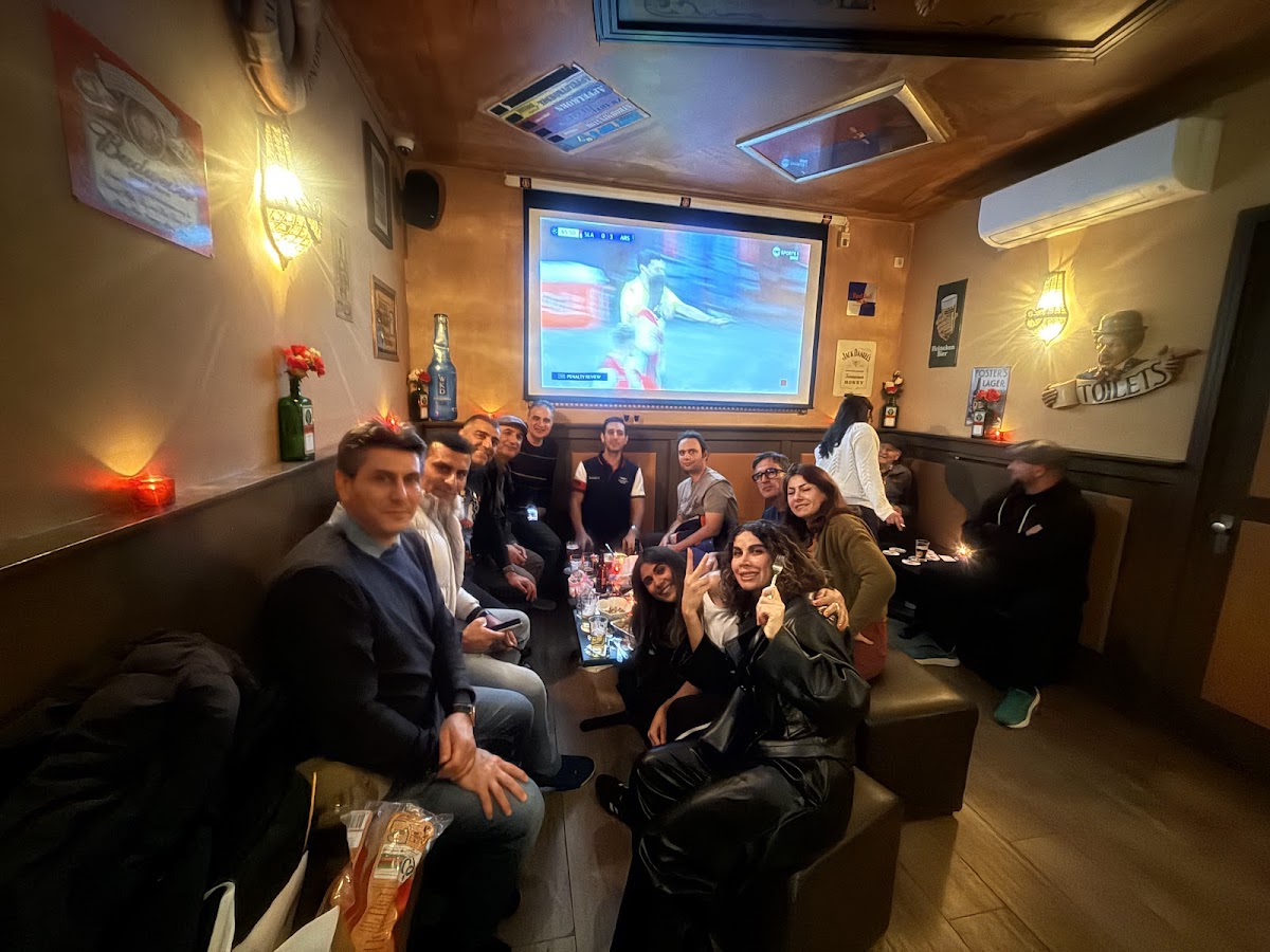 Café Old Wembley - 5